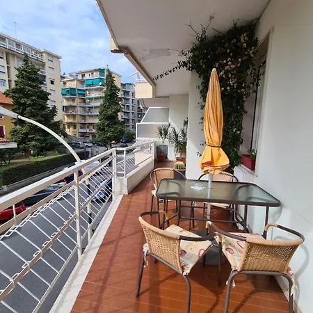 Casa Dell 2 Апартаменты *