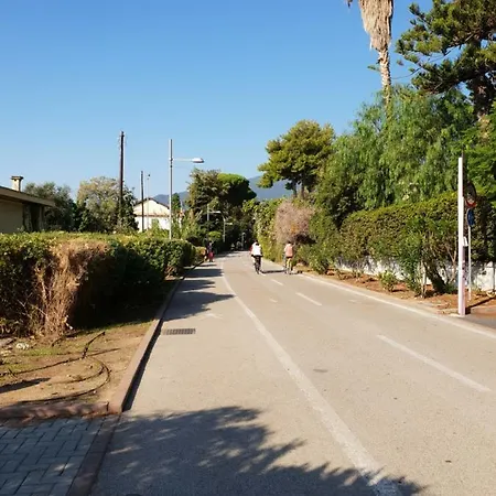 Casa Dell 2 * סנרמו